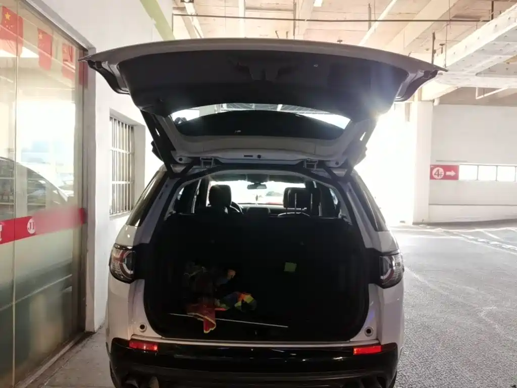 Land Rover Discovery Sport — миниатюра 19