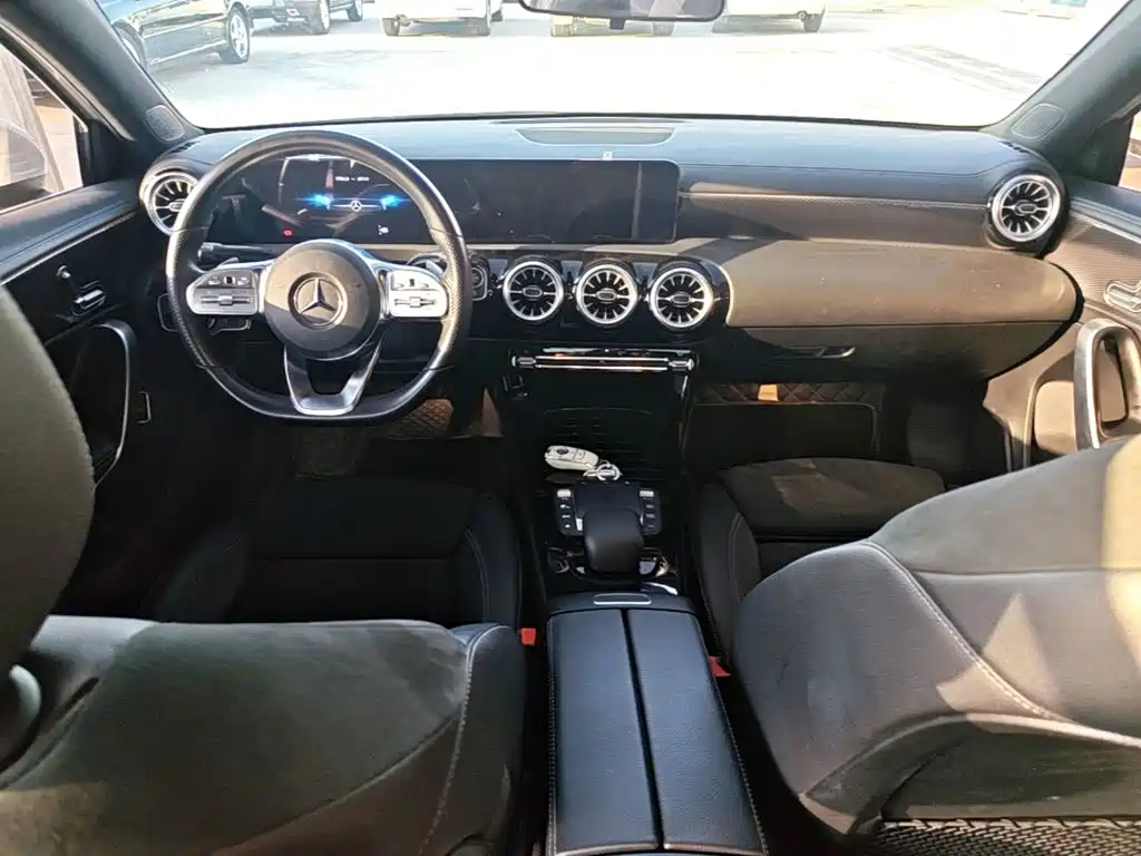 Mercedes-Benz A-Class — миниатюра 10