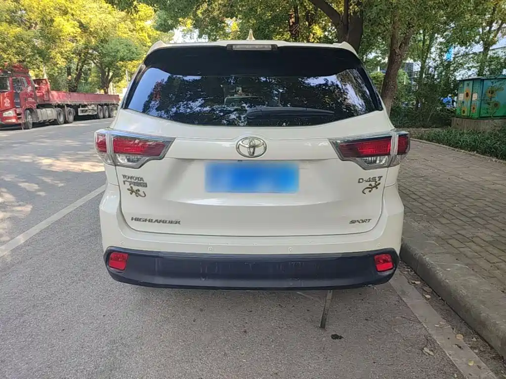 Toyota Highlander — миниатюра 6