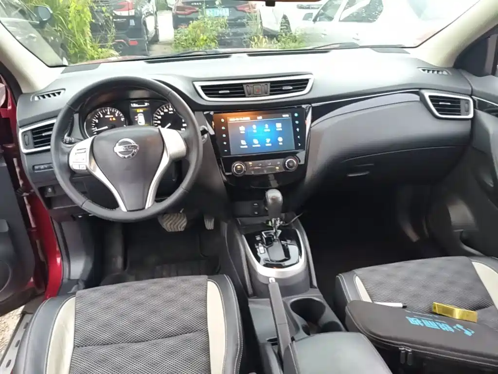 Nissan Qashqai — миниатюра 10