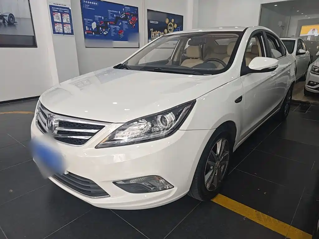 Changan Eado — миниатюра 2
