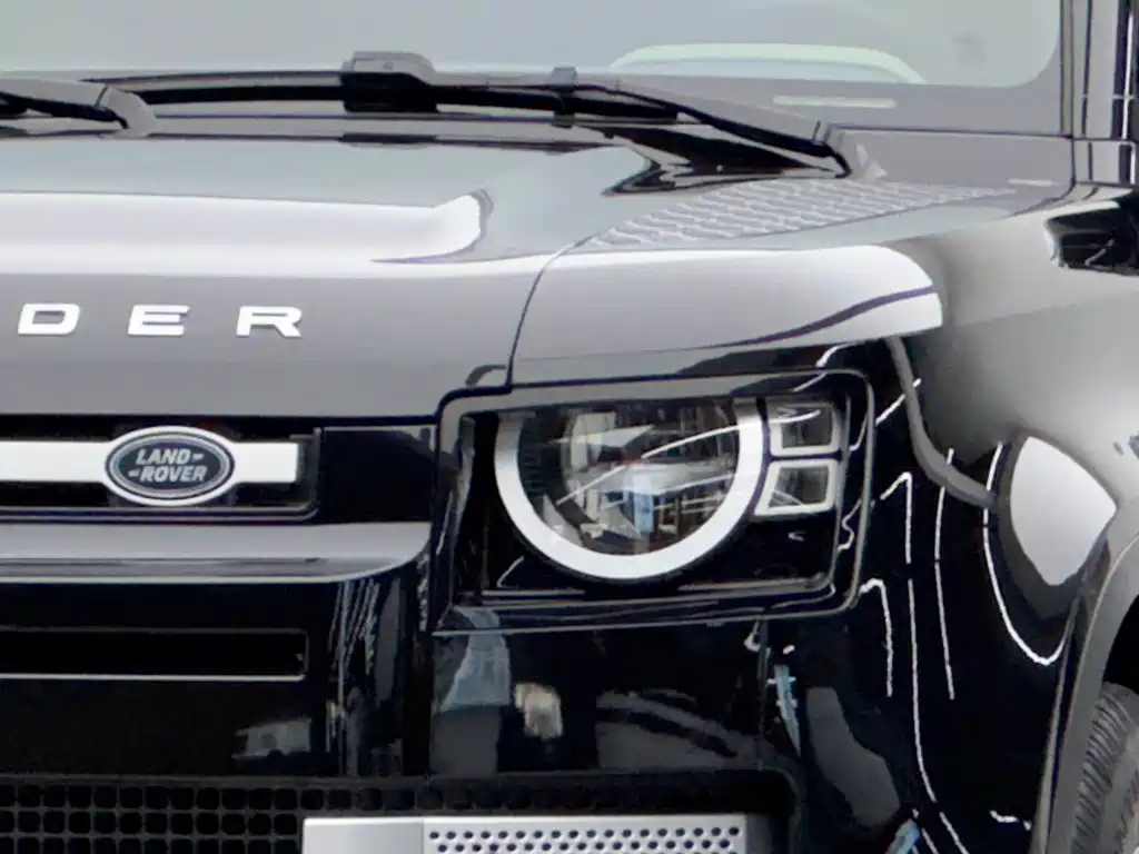 Land Rover Defender — миниатюра 3