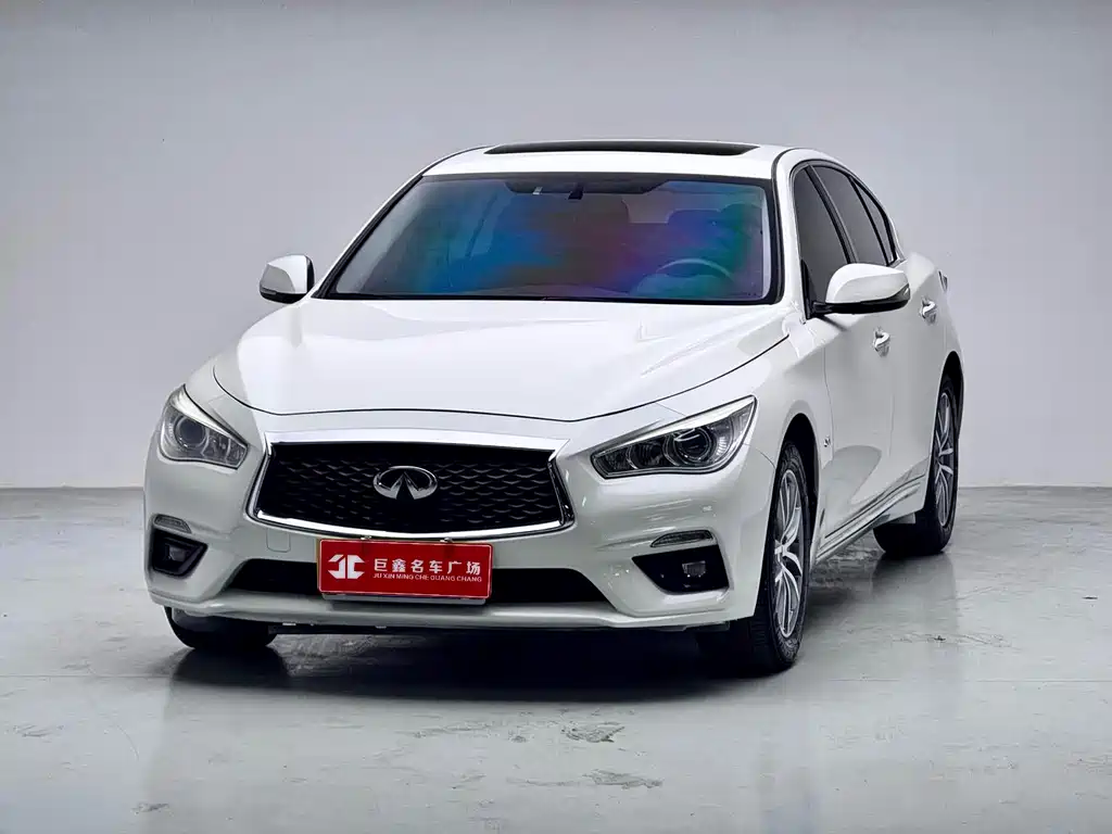 Infiniti Q50L