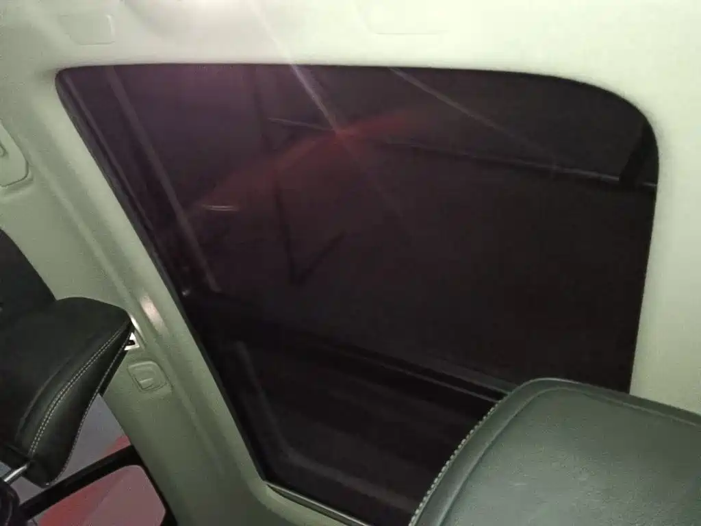 Volvo XC40 — миниатюра 9