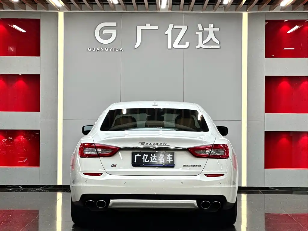 Maserati Quattroporte — миниатюра 15