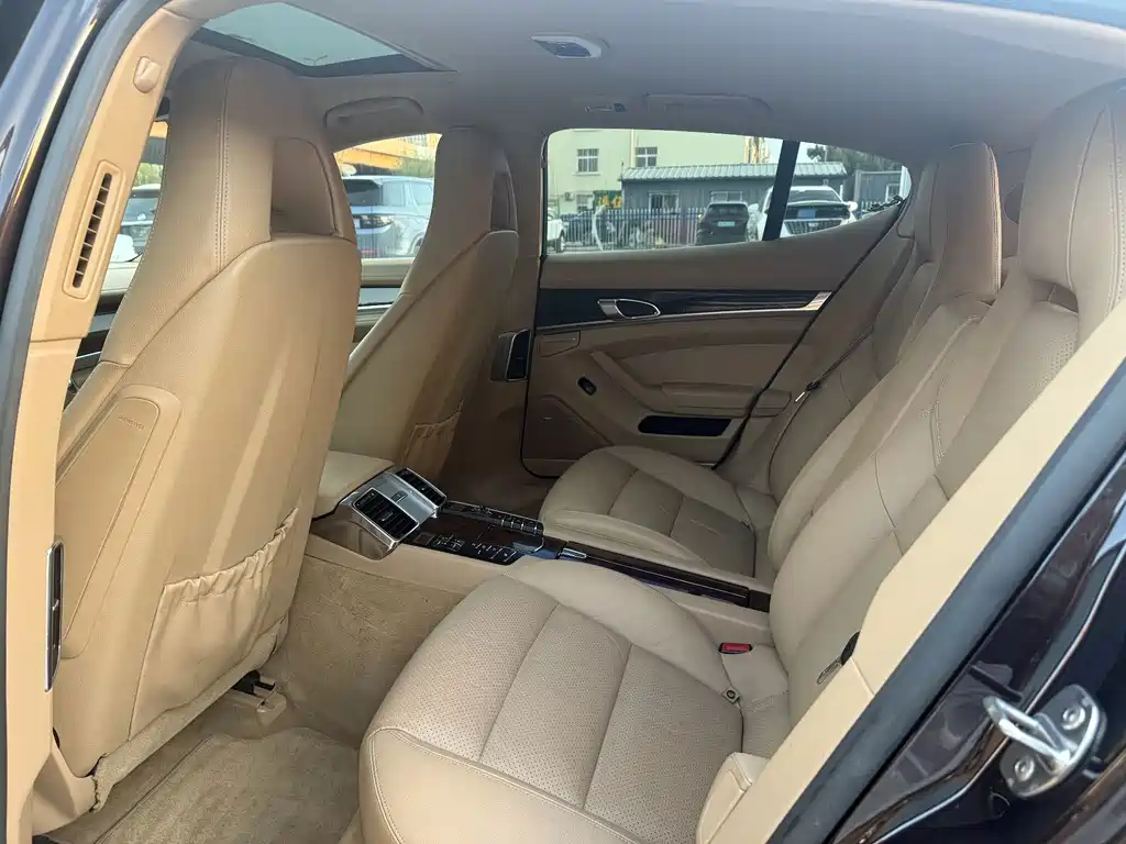 Porsche Panamera — миниатюра 4