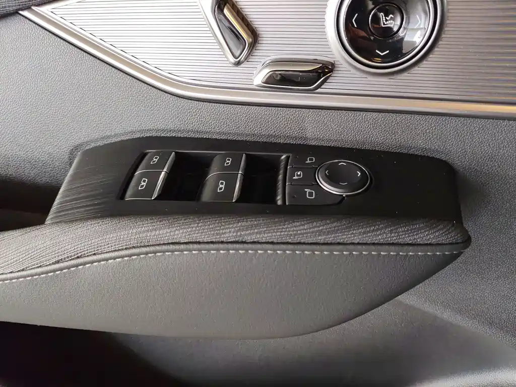 Buick LaCrosse — миниатюра 20