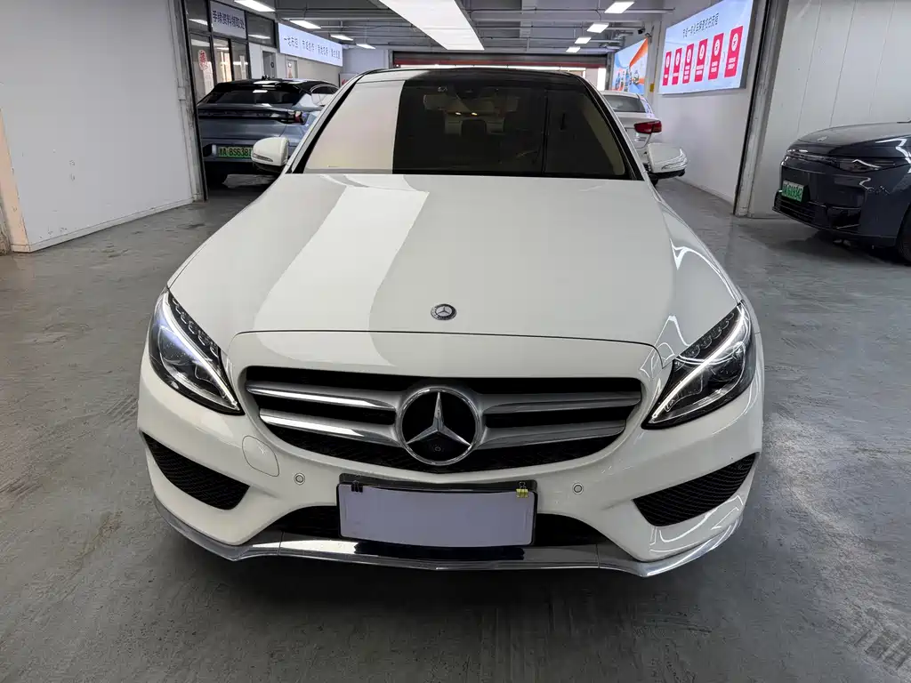 Mercedes-Benz C-Class — миниатюра 2