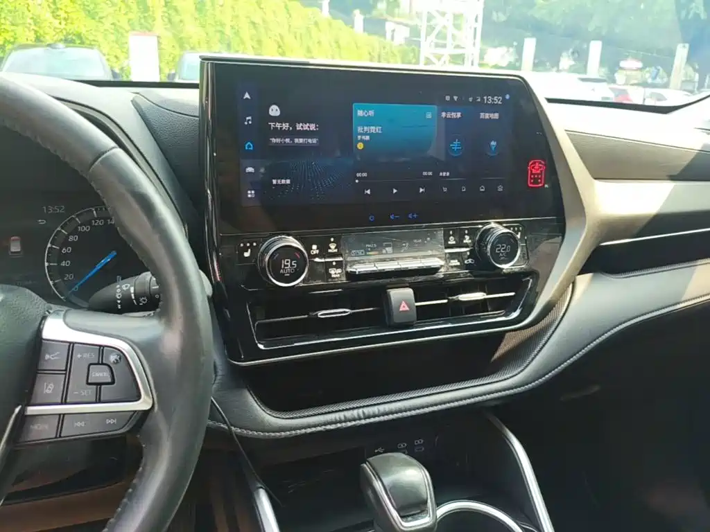 Toyota Highlander — миниатюра 18