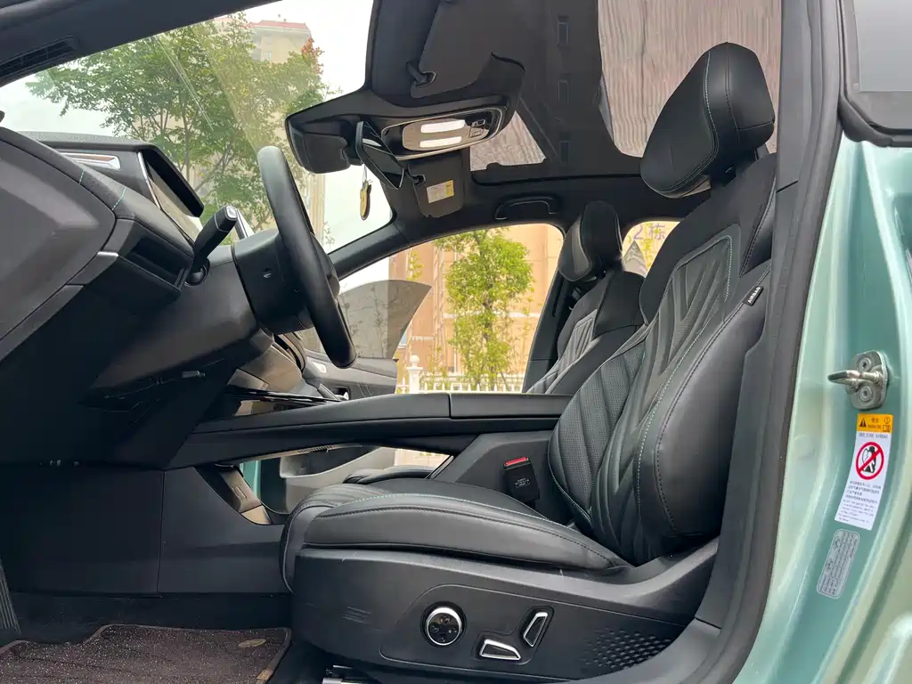 DARK BLUE CAR DARK BLUE SL03