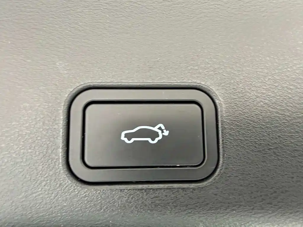 Geely Xingyue L — миниатюра 27