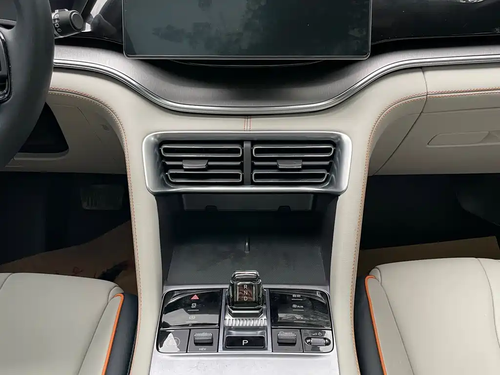 BYD PLUS New Energy — миниатюра 18