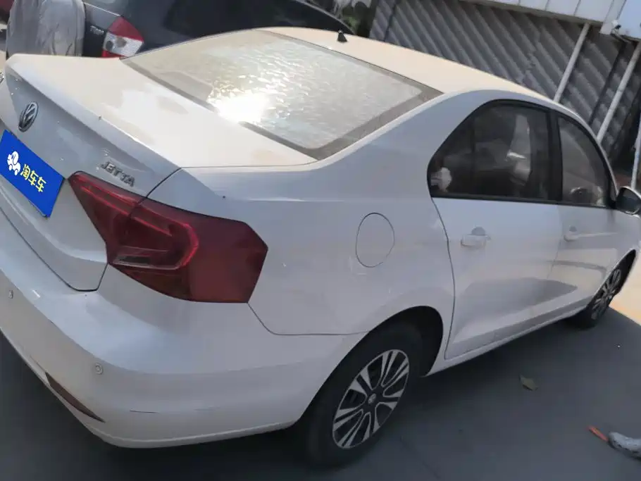Volkswagen Jetta — миниатюра 3