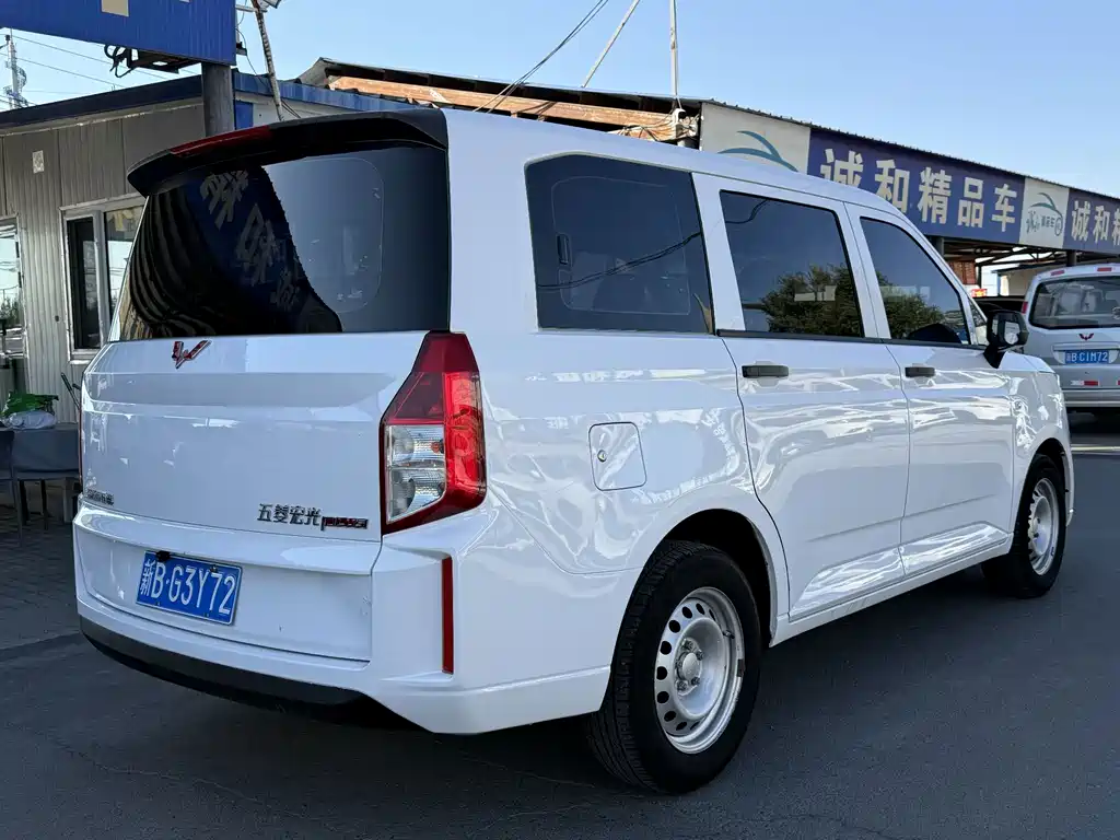 Wuling Hongguang PLUS — миниатюра 9