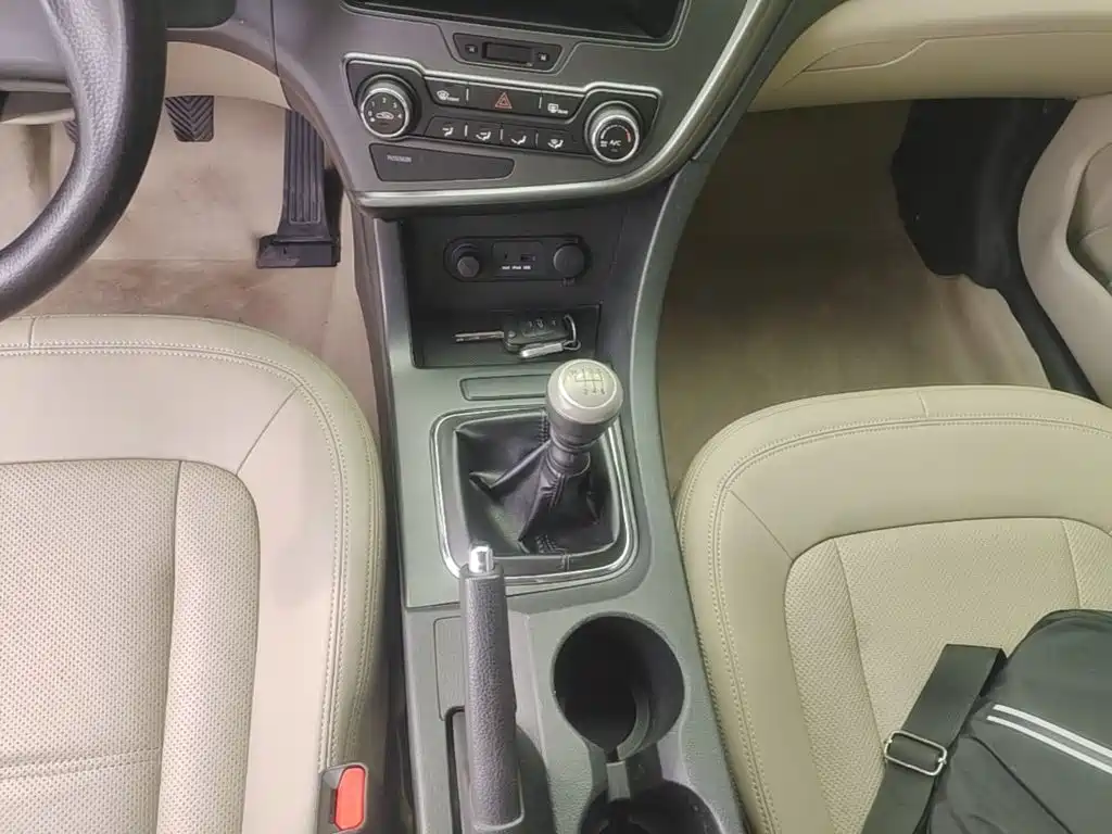 Kia K5 — миниатюра 14