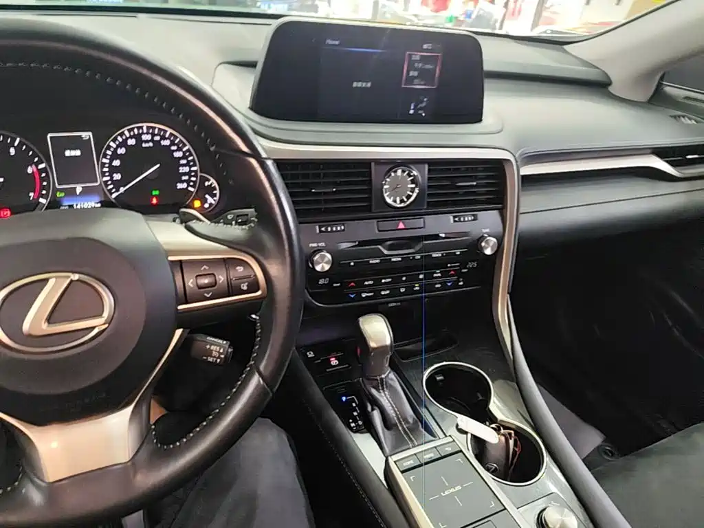 Lexus RX — миниатюра 10