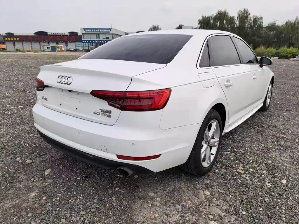 Audi A4L — миниатюра 6