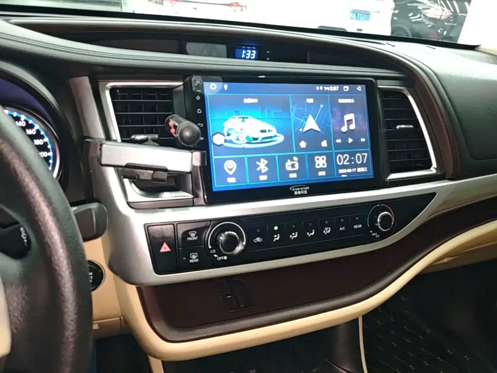 Toyota Highlander — миниатюра 13