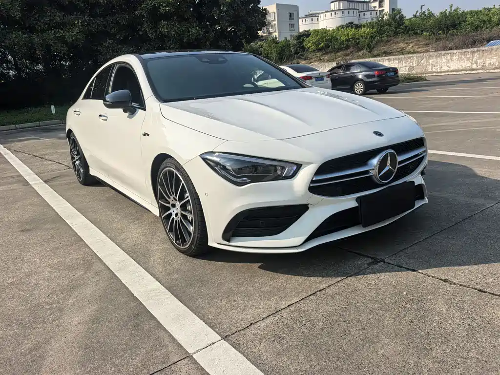 Mercedes-Benz CLA AMG AMG CLA 35 4MATIC, фото 3