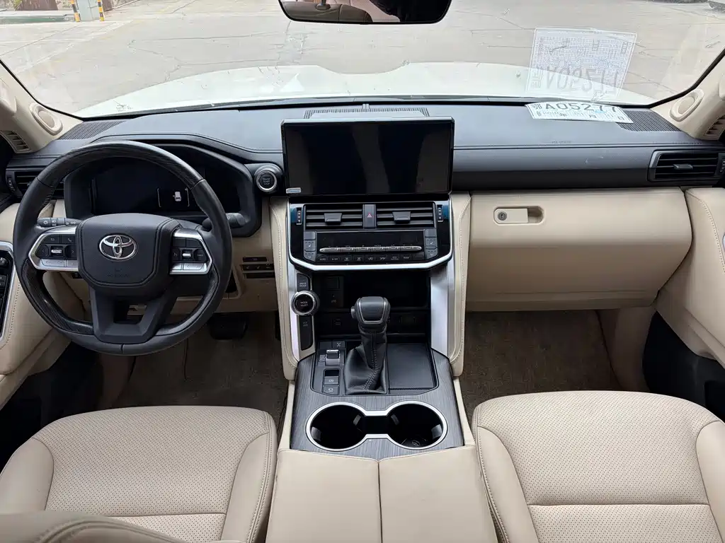 Toyota Land Cruiser — миниатюра 6