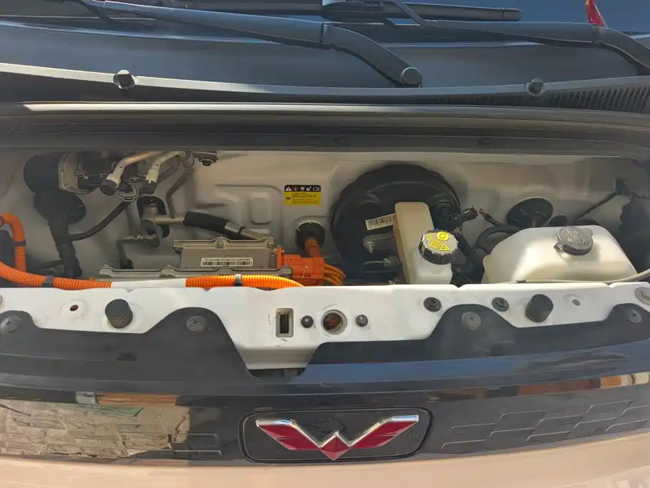Wuling MINIEV — миниатюра 10