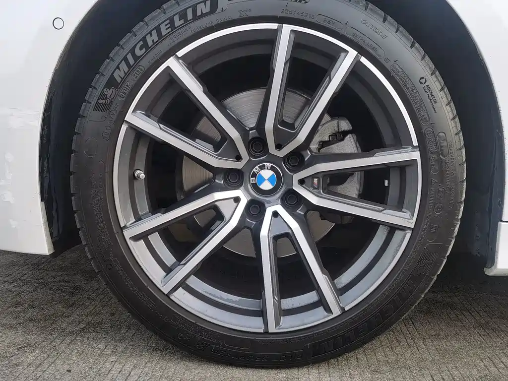 BMW 3 Series 3 2023 325Li M Sport