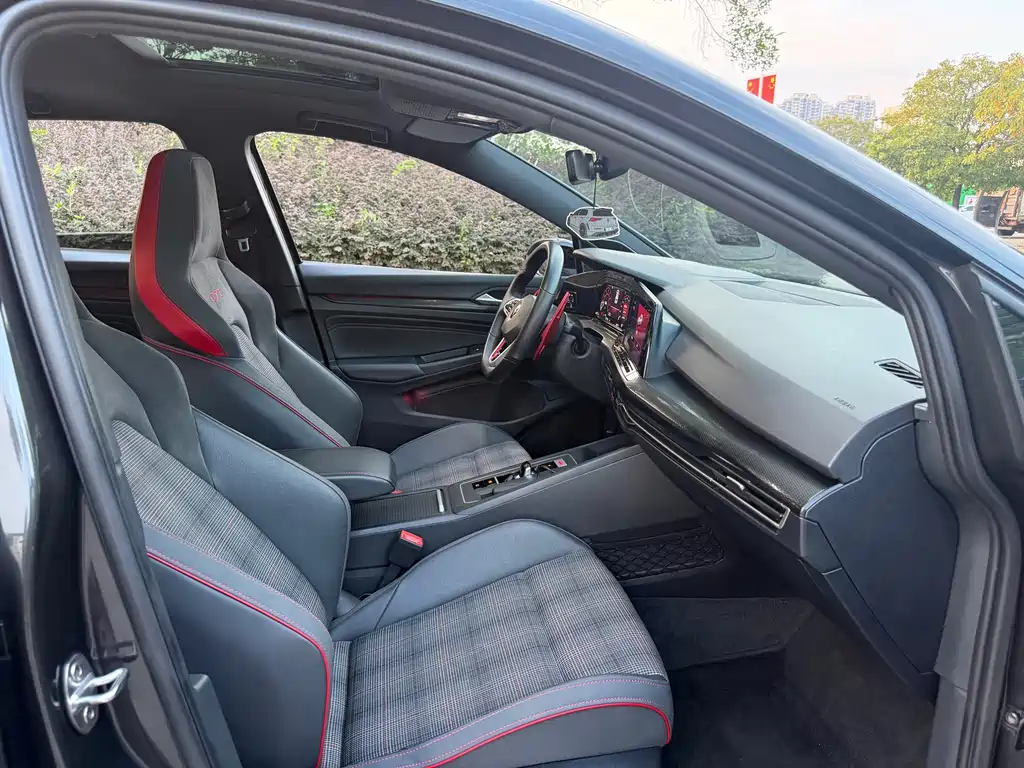 Volkswagen Golf GTI — миниатюра 19