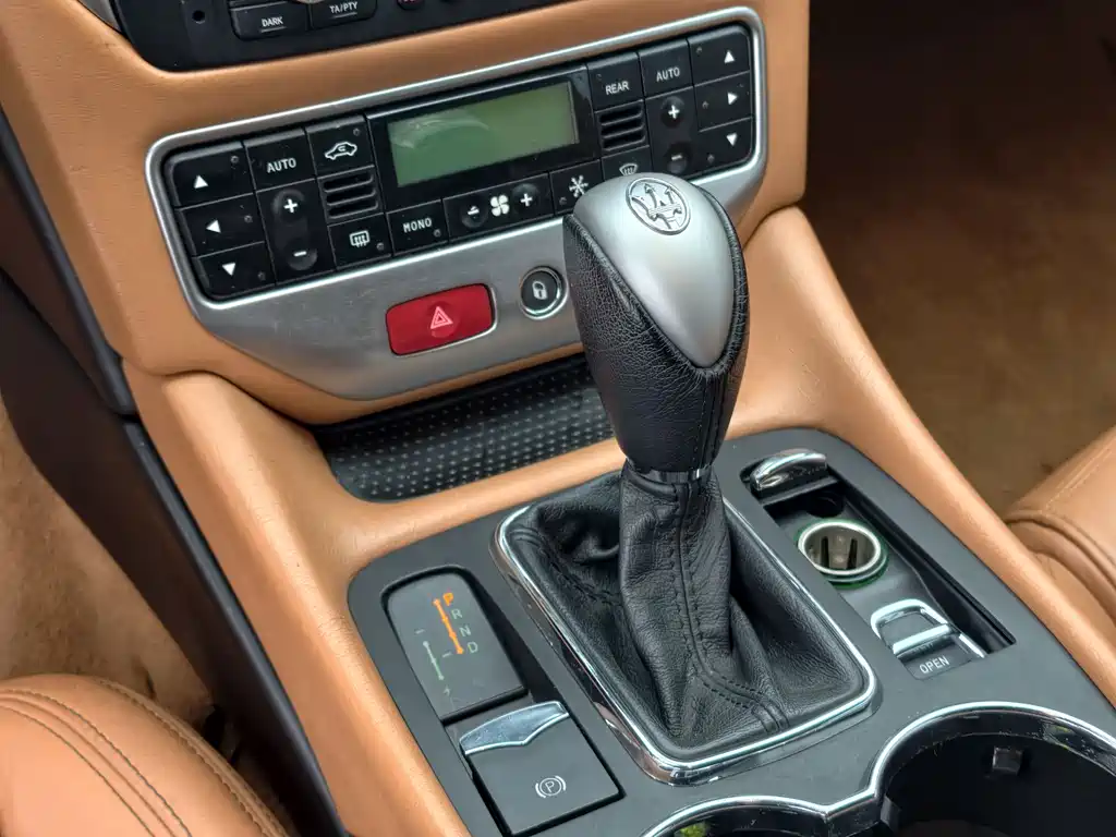 Maserati GranCabrio — миниатюра 7