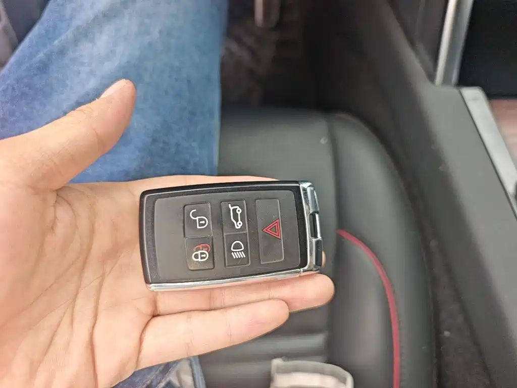Land Rover Discovery Sport — миниатюра 9