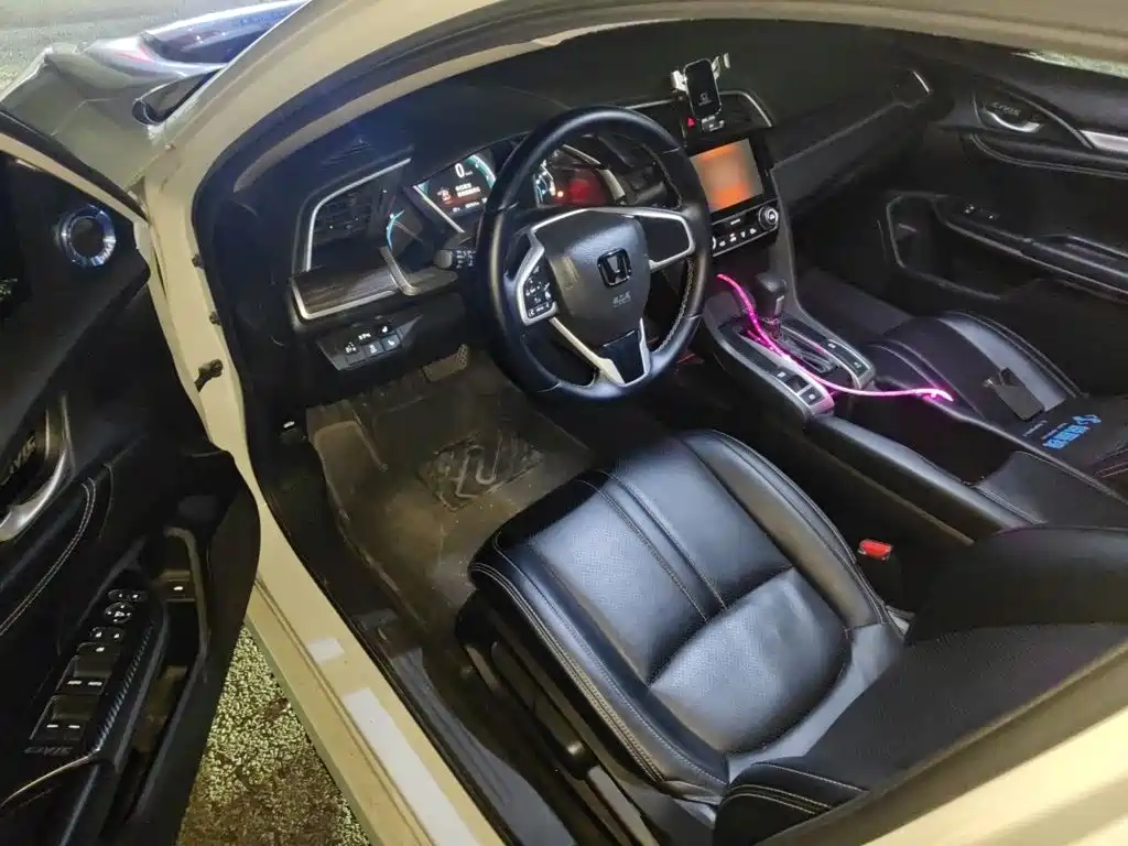 Honda Civic — миниатюра 17