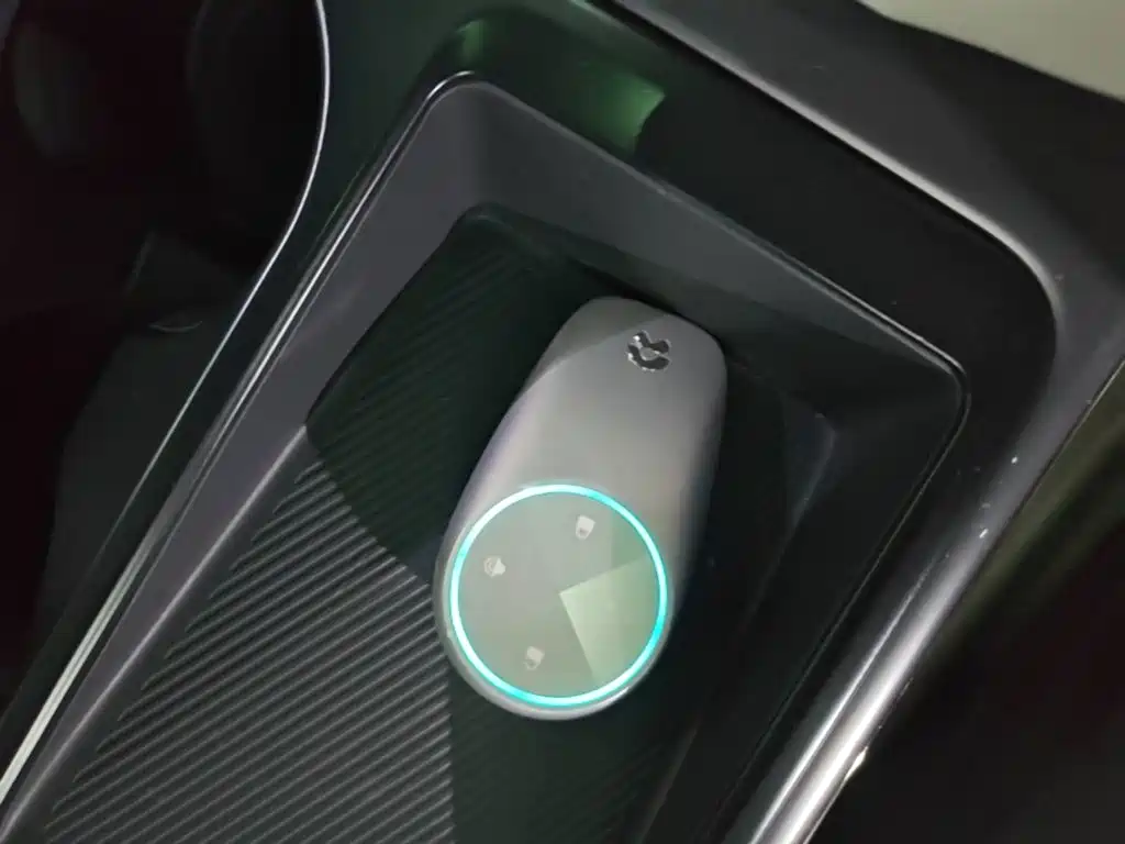 NIO ES8 — миниатюра 9