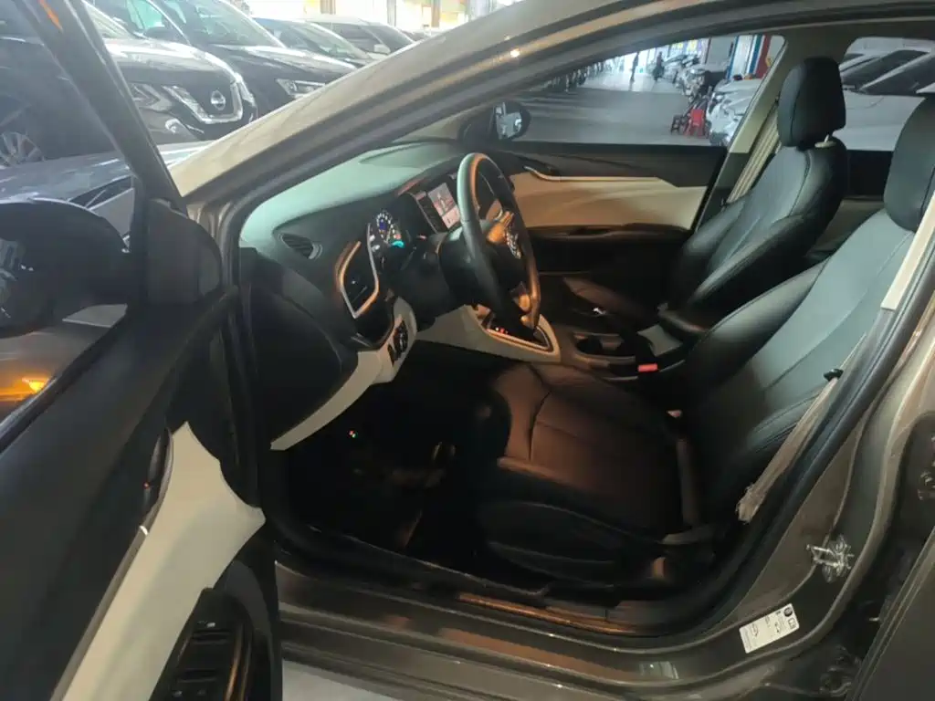 Buick Excelle — миниатюра 16