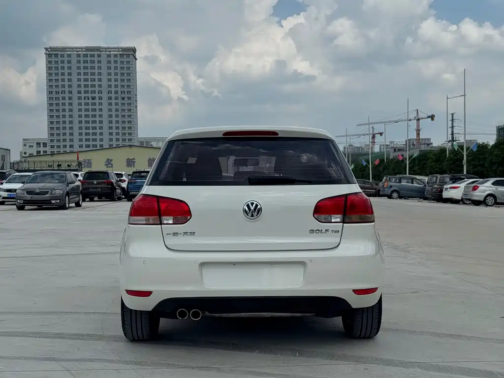 Volkswagen Golf — миниатюра 6