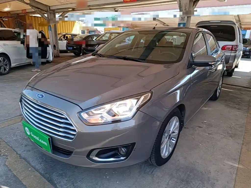 Ford Escort 1.5L Automatic Fashion Model