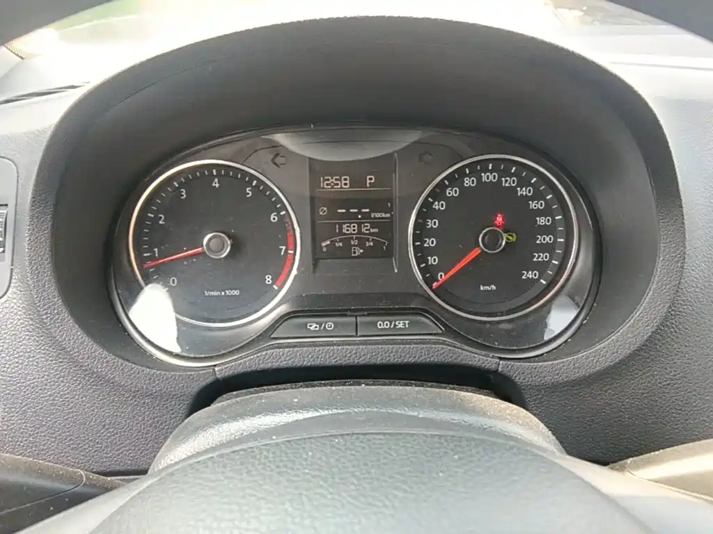 Volkswagen Polo — миниатюра 16