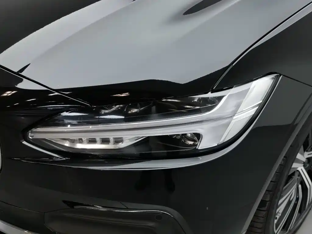 Volvo S90 2023 B5 Luxury