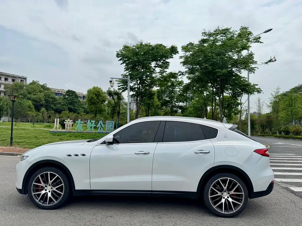 Maserati Levante — миниатюра 15