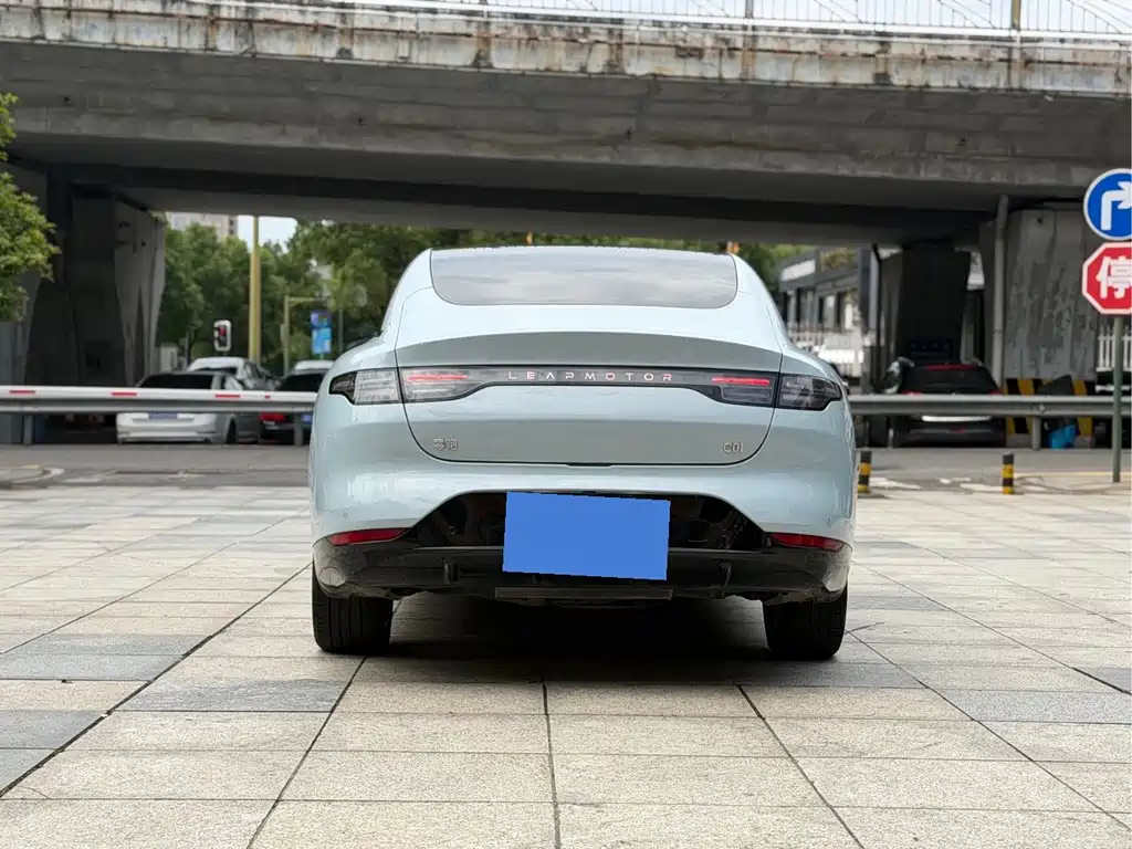 Leapmotor Leapmotor C01 — миниатюра 8