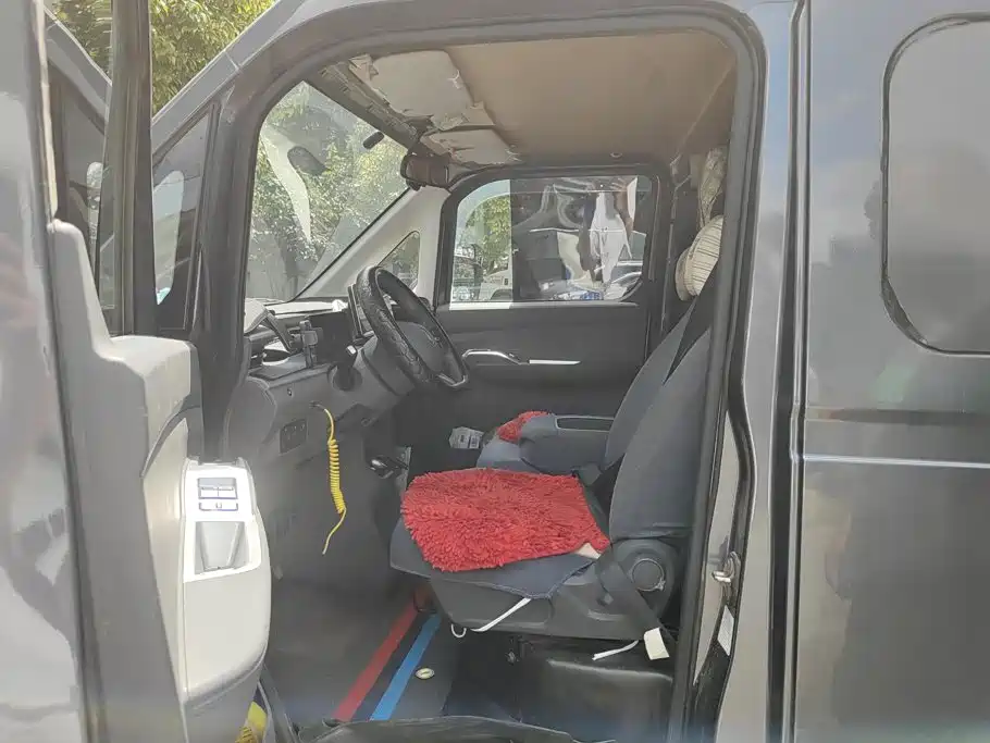 Foton Fengjing i — миниатюра 9