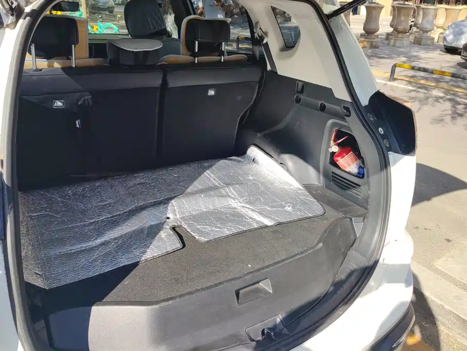 Toyota RAV4 — миниатюра 4