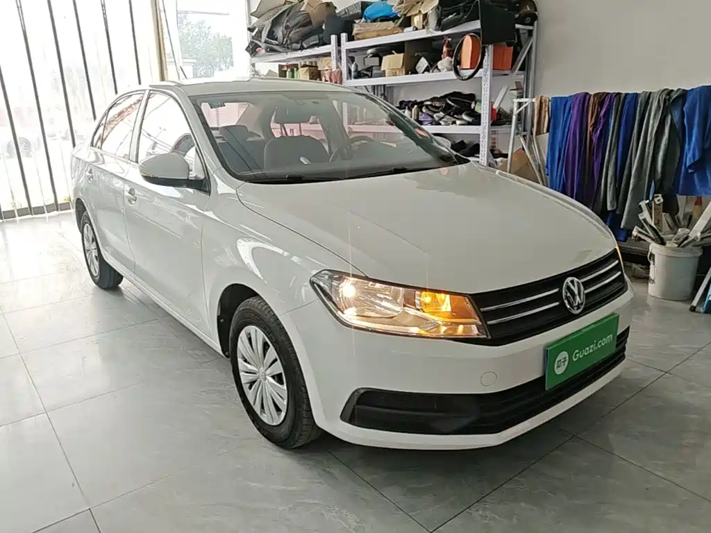 Volkswagen Santana — миниатюра 4