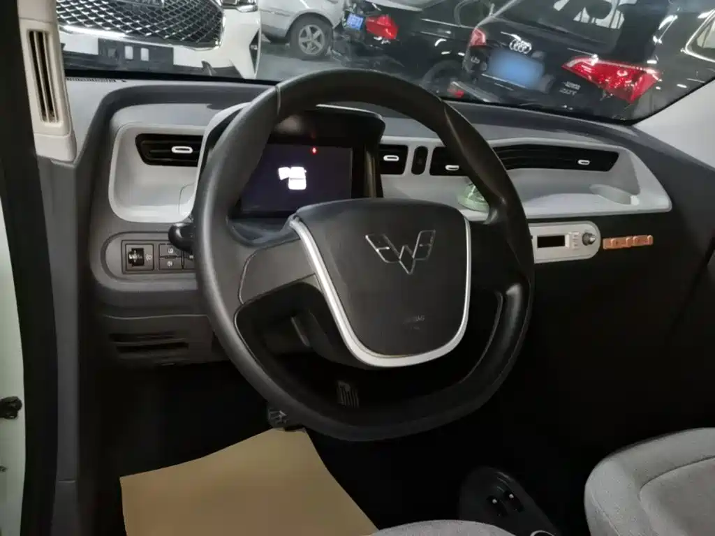 Wuling MINIEV — миниатюра 11