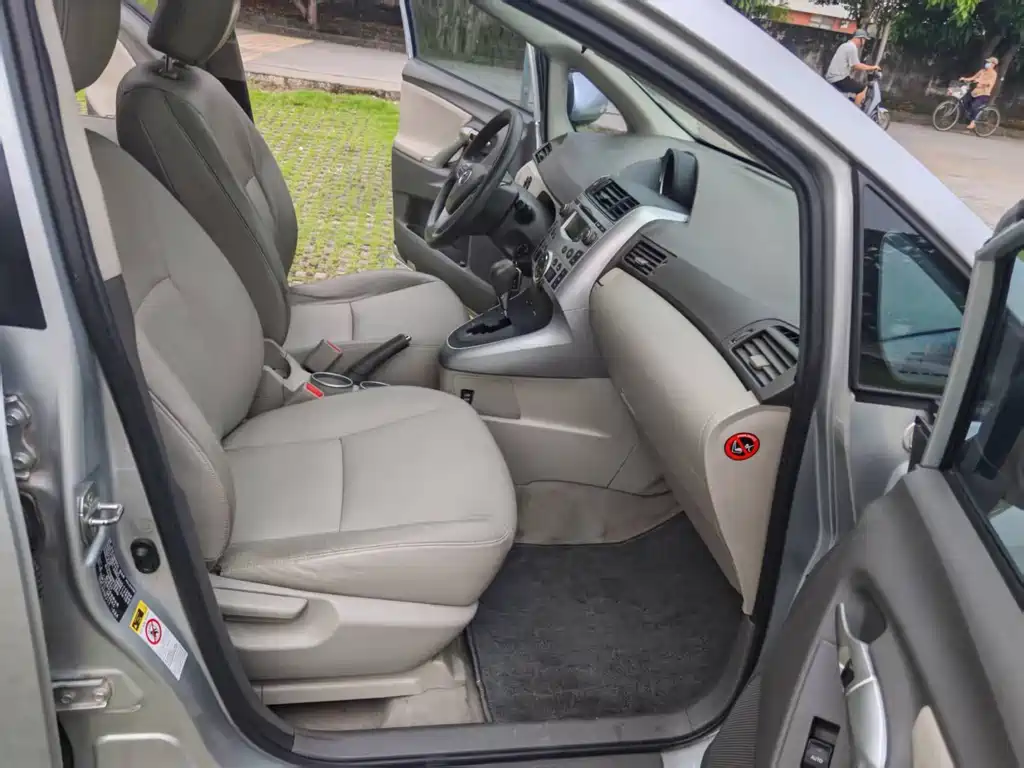 Toyota Verso — миниатюра 9