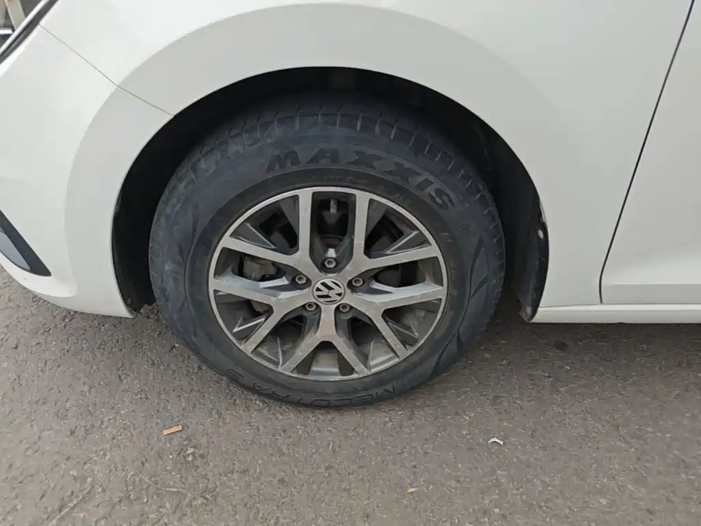 Volkswagen Santana — миниатюра 23