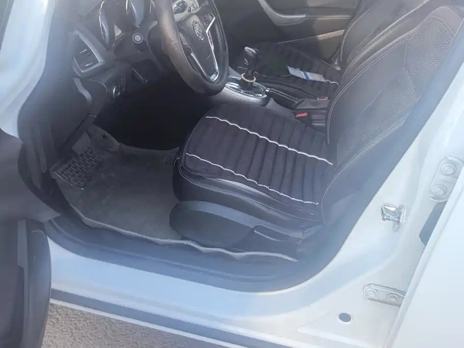 Buick Excelle — миниатюра 9