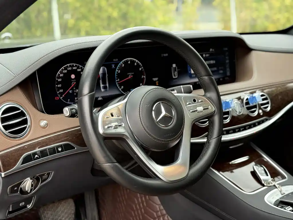 MERCEDES-BENZ S CLASS