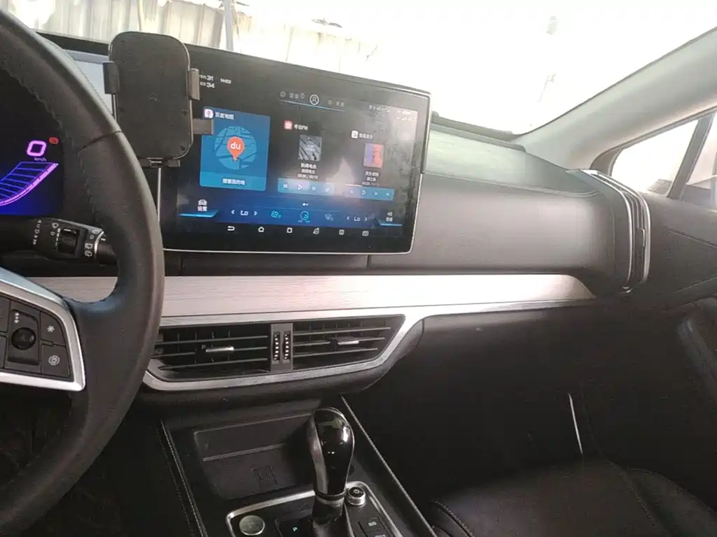 BYD Tang — миниатюра 13