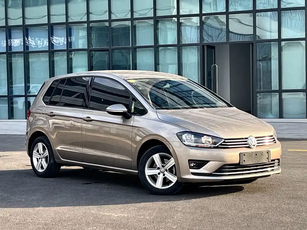 VOLKSWAGEN GOLF*JIAYU