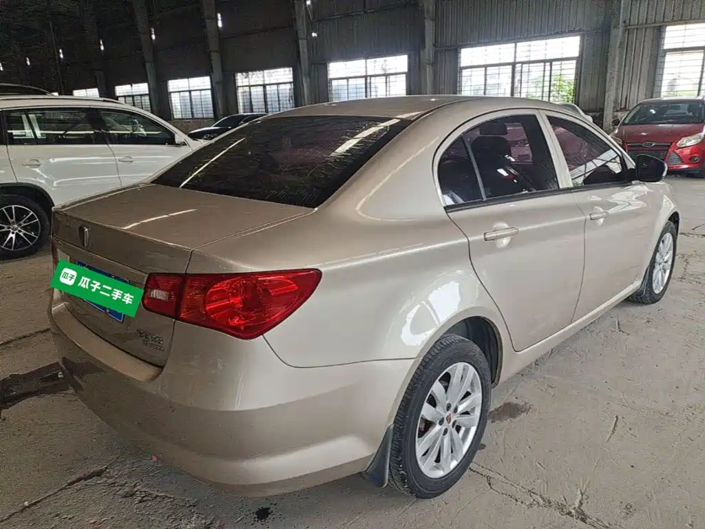 Roewe 350 — миниатюра 7