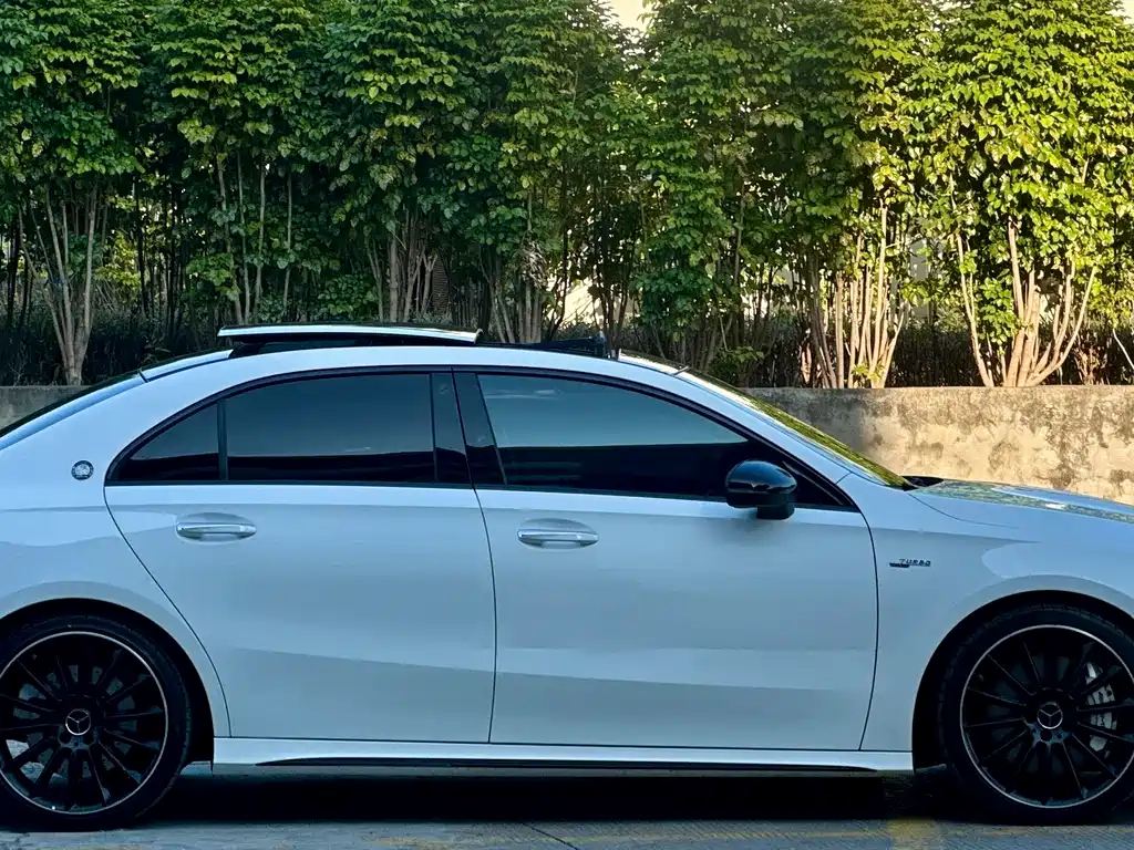 MERCEDES-BENZ A CLASS AMG